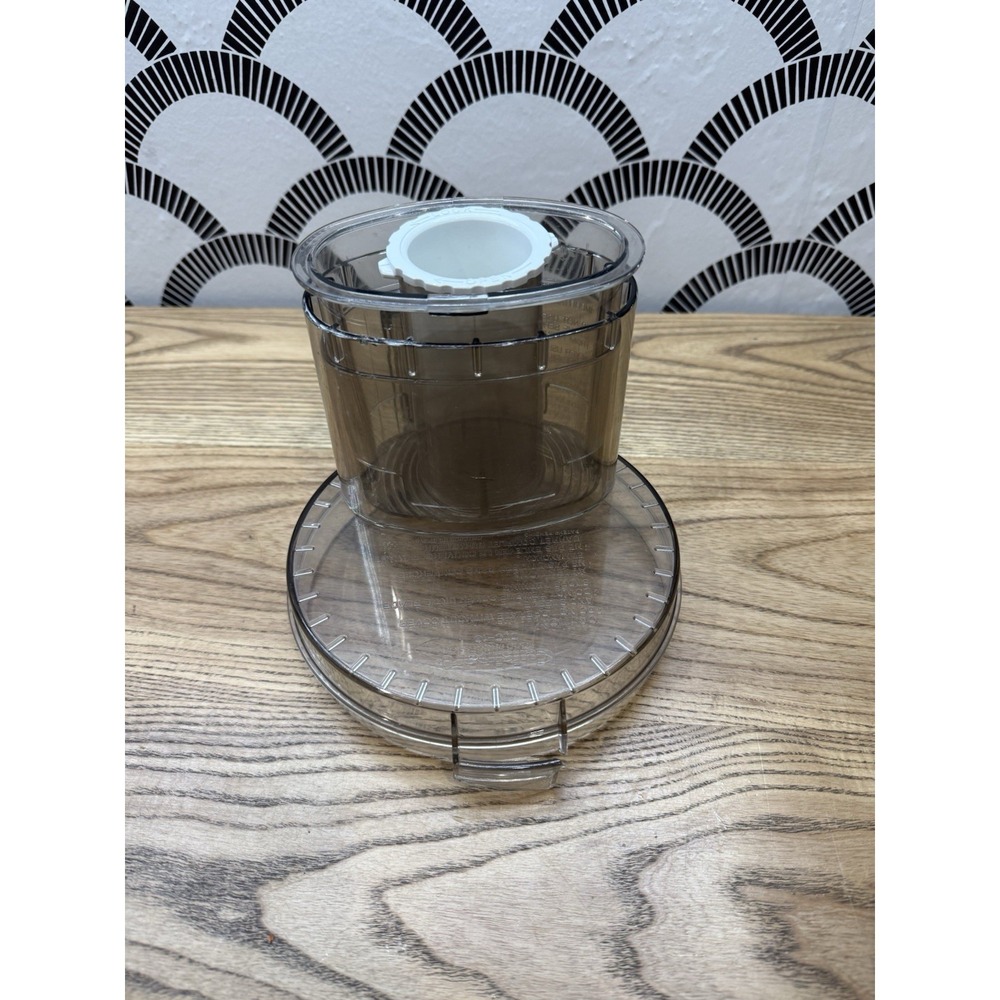 Cuisinart DLC-10/DLC-10C 7-Cup Food Processor Lid With Chute‎ Pusher READ MORE